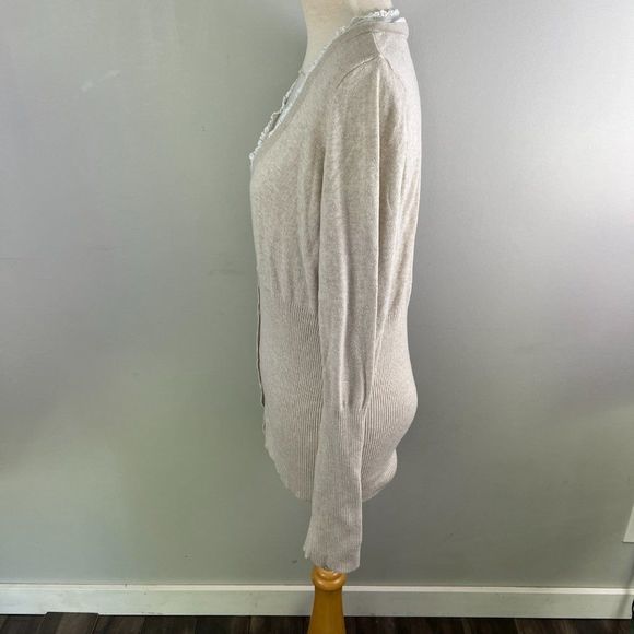 🌿4/$35🌿 TRISTAN Beige Button‎ Down Cardigan (XL) - Picture 4 of 8